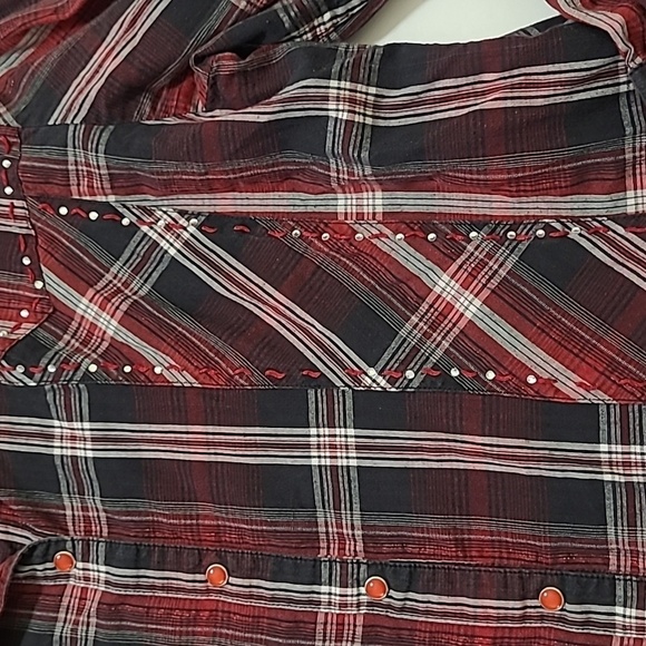 Panhandle Slim red plaid snap front shirt with rhinestone metallic detail - Picture 4 of 7